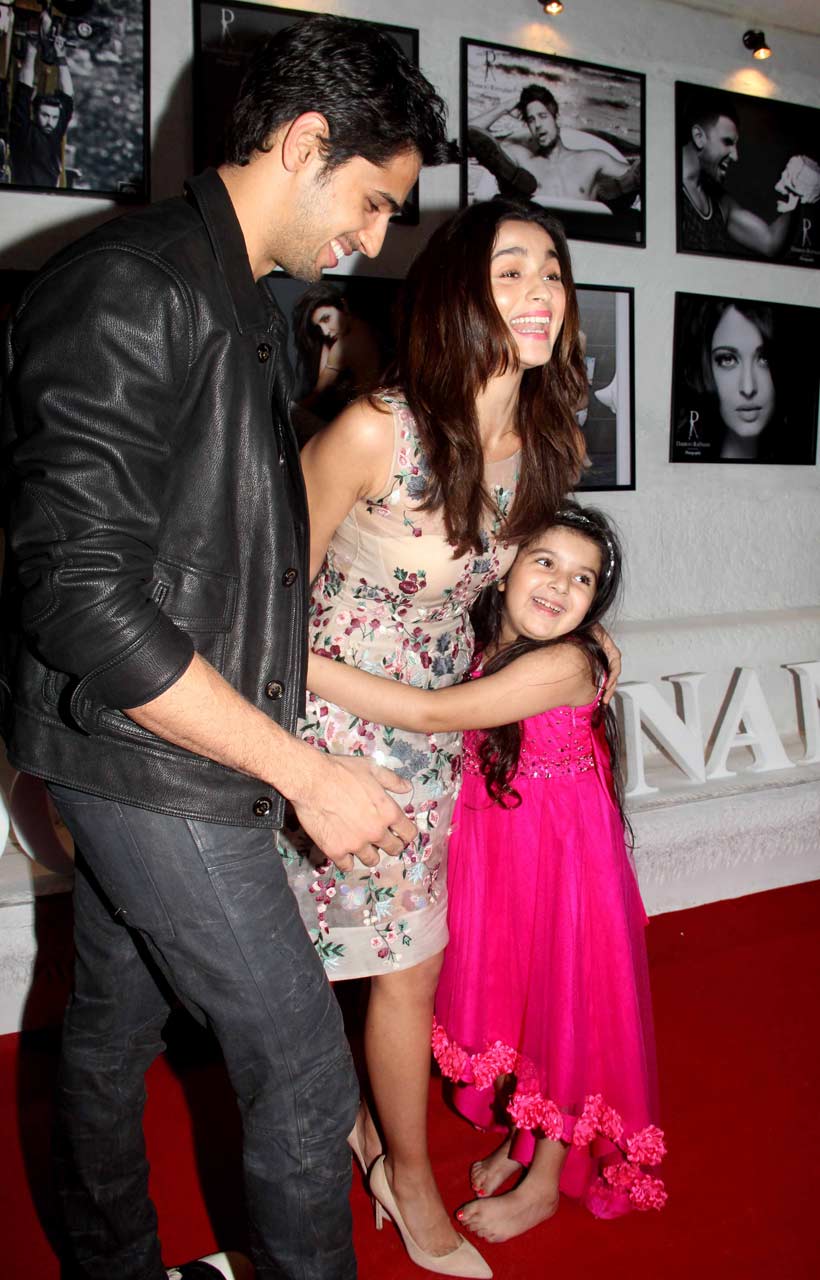 Rumoured lovers Alia Bhatt, Sidharth Malhotra had eyes 