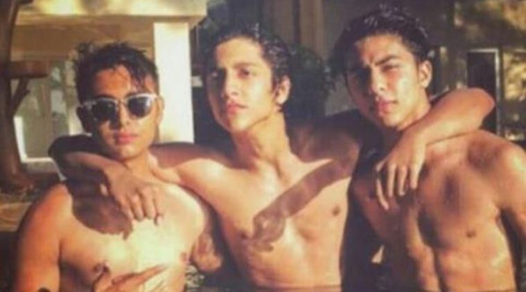 Shah Rukh Khans Son Aryan Goes Shirtless Once Again Bollywood News