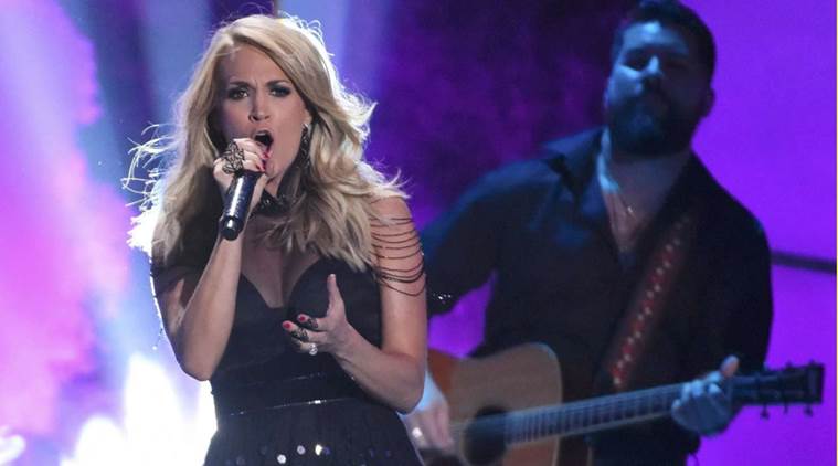 Carrie Underwood, Carrie Underwood Military Families, Carrie Underwood Military Soldiers, Country Star Carrie Underwood, Entertainment news