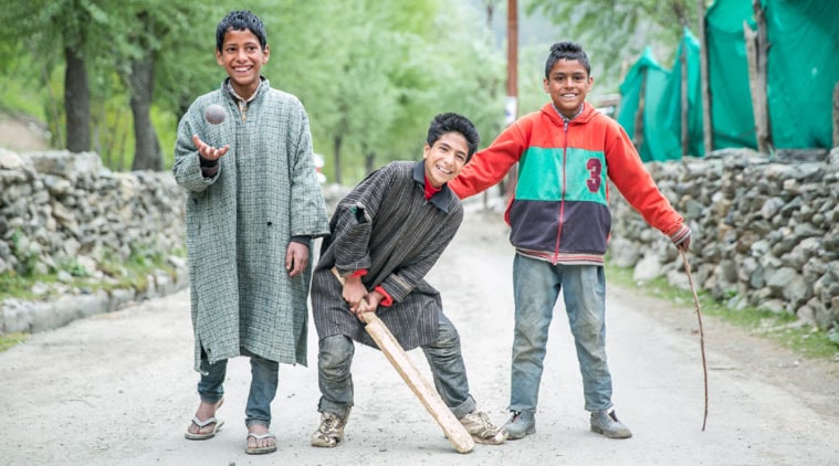 Kashmir cricket, cricket kashmir, cricket in kashmir, kashmir cricket bat, cricket bats in kashmir, cricket news, cricket