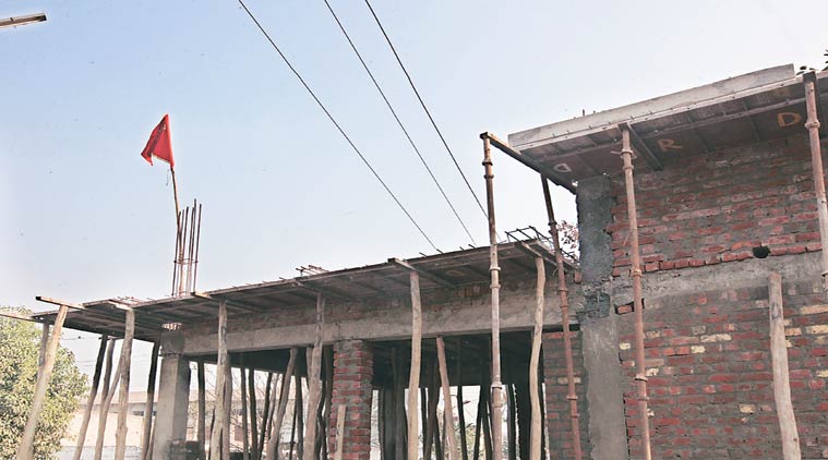 man electrocuted, man electrocuted, illegal structure, chandigarh news
