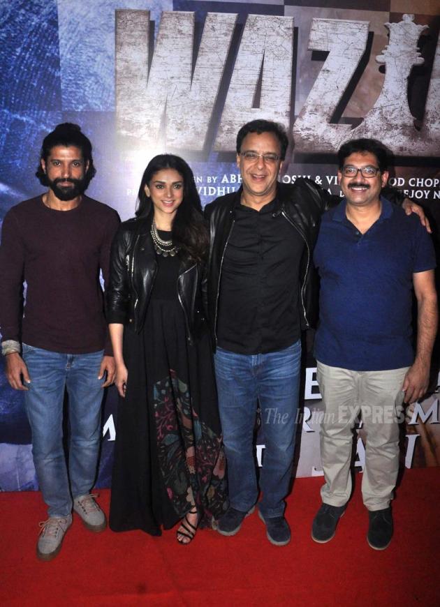 Sachin Tendulkar, kangna ranaut, Anjali Tendulkar, Amitabh Bachchan, Wazir, Wazir screening, Vidhu Vinod Chopra, Salim Khan, Helen, sharman joshi, raveena tandon, Anil Thadani, reema katgi, zoya akhtar, anil kapoor, chanky pandy, Bhavna Pandey, Anu Dewan, Sunny Dewan, ritesh sidhwani, Farhan Akhtar, Aditi Rao Hydari, Abhijat Joshi, dino morea, entertainment photos