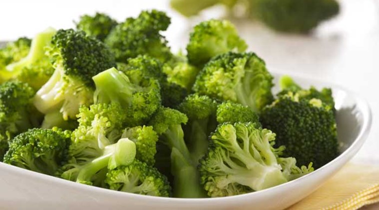 Stock up on leafy greens, berries, citrus fruits and other red, green and yellow items for an antioxidant and nutrient boost. (Source: Thinkstock)
