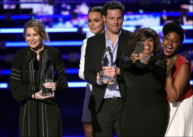 peoples choice awards, winners at people choice awards