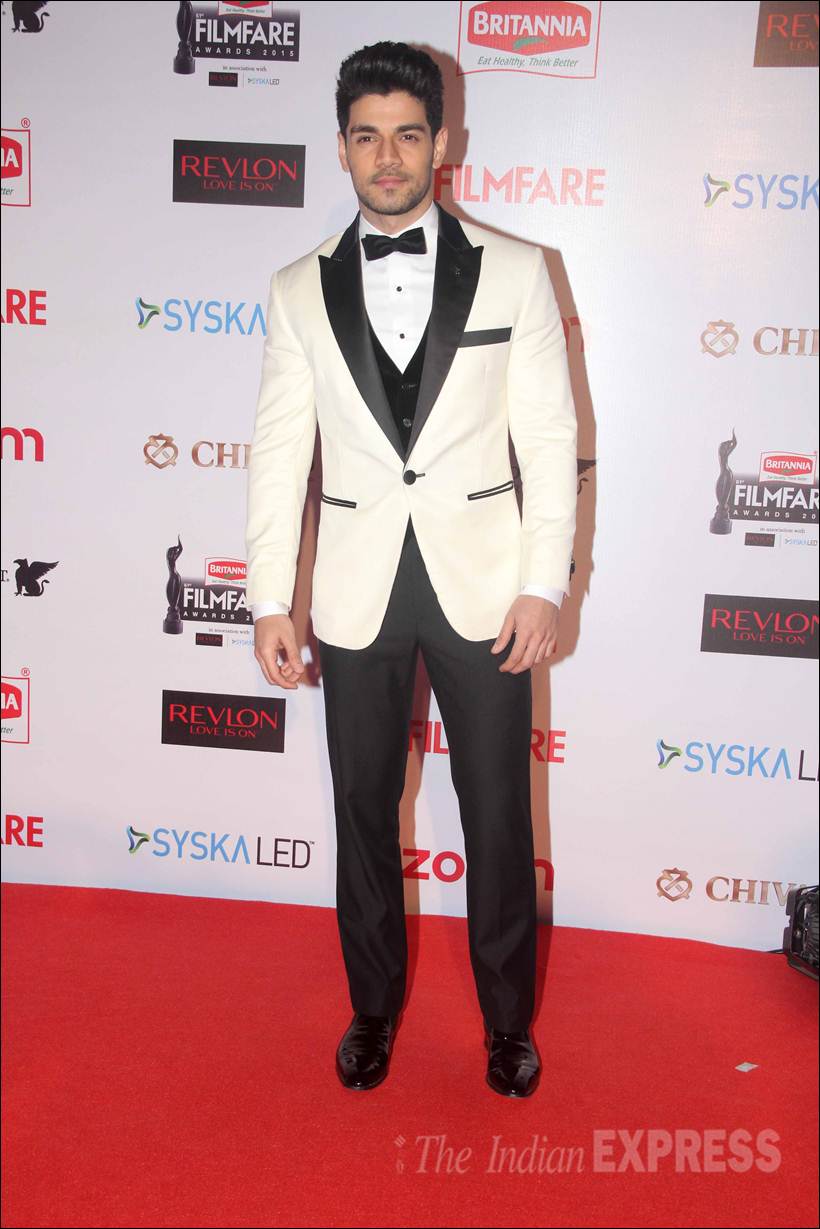 Sonam Kapoor, Anushka sharma, Ranveer Singh, Sonakshi Sinha, Sophie Choudry, Richa Chadha, Athiya Shetty, Elli Evram, Radhika Apte, Bhumi Pednekar, Aditi Rao hydari, Ayushmann Khurrana, Sushant Singh Rajput, Ankita Lokhande, gurmeet Choudhary, Karan Johar, Kabir Khan, Sooraj pancholi, Nawazuddin Siddiqui, Pre Awards pics, Pre Awards photos