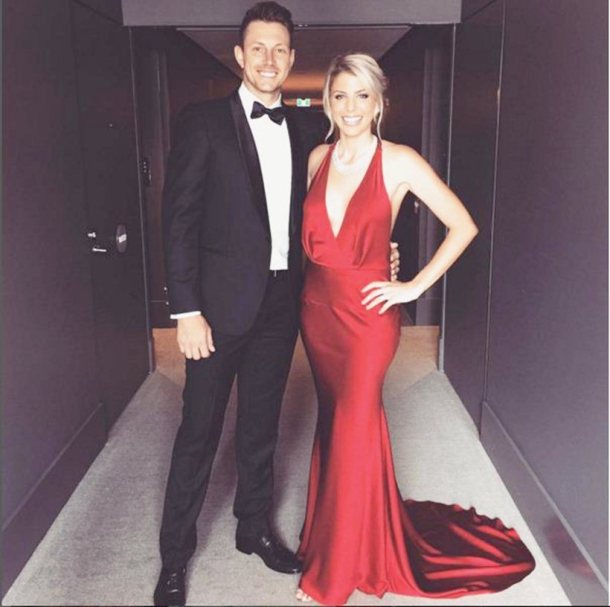 PHOTOS: Australia cricketers dazzle with their WAGs at Allan Border ...