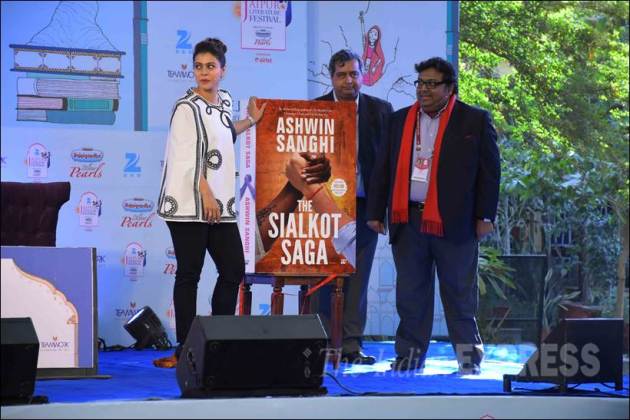 Kajol, Jaipur Literature Festival, Dilwale, Ashwin Sanghi, Ashwin Sanghi book, Jaipur Literature Festival news, Kajol lit fest, Kajol Jaipur Literature Festival, entertainment photos