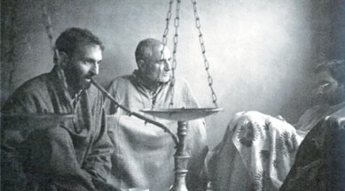 arts of kashmir, book on arts of kashmir, Ghulam Rasool, Qamoos Bukhari, photographer Qamoos Bukhari, book, talk