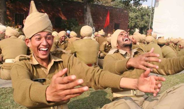 world laughter day, laughter yoya, health news, benefits of laughter yoga, health benefits, health tips