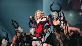 Madonna, Madonna Drunk, Madonna Drunk on Stage, Madonna Denies Being drunk, Madonna Stage, Madonna Performance, Madonna Concert, Madonna Songs, Entertainment news