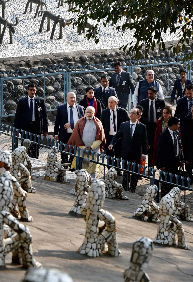 Narendra Modi, Hollande