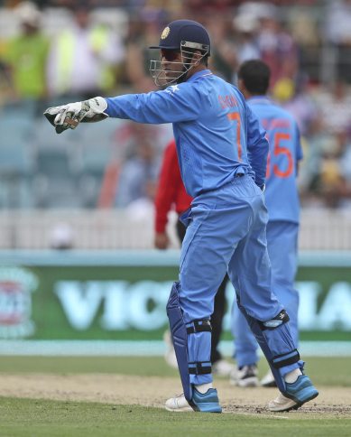 India vs Australia, Ind vs Aus, Aus vs Ind, Australia vs India, India vs Australia 4th ODI, Virat Kohli, Shikhar Dhawan, MS Dhoni, Dhoni, India vs australia score, ind vs aus score, india australia highlights, cricket scores, cricket updates, cricket news, cricket