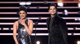 Priyanka Chopra, People's Choice Awards , Priyanka Chopra People's Choice Awards, Kate hudson, Lea Michele, Claire Danes, Julianne Hough, Vanessa Hudgens, People's Choice Awards Quantico, Priyanka Quantico