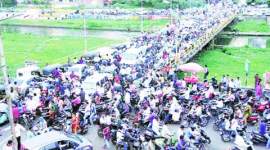 Pune roads, pune, traffic jam, pune traffic jam, Wheels of Doom, pune