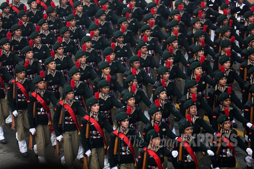 Republic day, Republic Day Celebration, Republic Day Parade, francois hollande, Narendra Modi, Pranab Mukherjee, Republic day pics, republic Day Photos, Republic day 2016, republic day images, republic day images 2016, republic day Parade