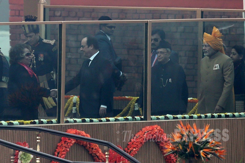 Republic day, Republic Day Celebration, Republic Day Parade, francois hollande, Narendra Modi, Pranab Mukherjee, Republic day pics, republic Day Photos, Republic day 2016, republic day images, republic day images 2016, republic day Parade