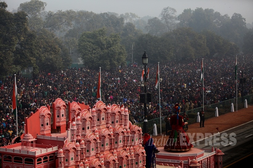 Republic day, Republic Day Celebration, Republic Day Parade, francois hollande, Narendra Modi, Pranab Mukherjee, Republic day pics, republic Day Photos, Republic day 2016, republic day images, republic day images 2016, republic day Parade