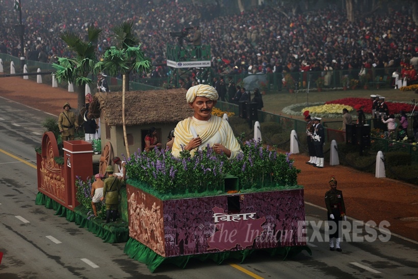 Republic day, Republic Day Celebration, Republic Day Parade, francois hollande, Narendra Modi, Pranab Mukherjee, Republic day pics, republic Day Photos, Republic day 2016, republic day images, republic day images 2016, republic day Parade