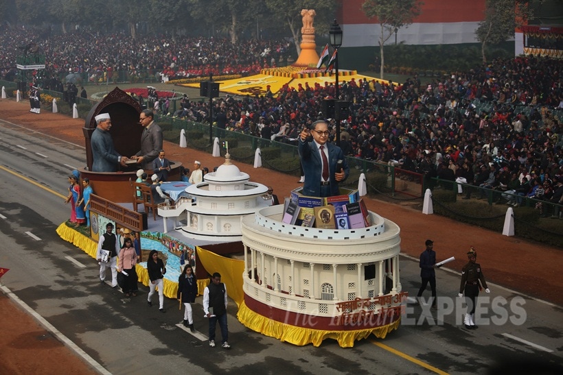Republic day, Republic Day Celebration, Republic Day Parade, francois hollande, Narendra Modi, Pranab Mukherjee, Republic day pics, republic Day Photos, Republic day 2016, republic day images, republic day images 2016, republic day Parade