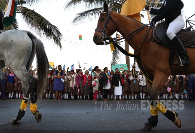 Republic day, Republic Day Celebration, Republic Day Parade, Republic Day Mumbai pics, Republic Day Mumbai Photos, Mumbai, francois hollande, Narendra Modi, Pranab Mukherjee, Republic day pics, republic Day Photos, Republic day 2016, republic day images, republic day images 2016, republic day Parade