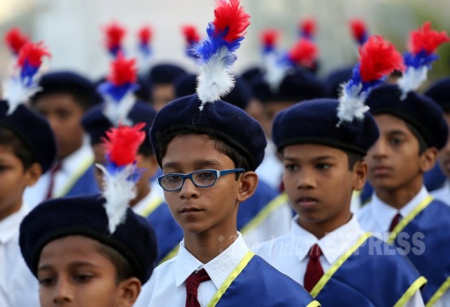 Republic day, Republic Day Celebration, Republic Day Parade, Republic Day Mumbai pics, Republic Day Mumbai Photos, Mumbai, francois hollande, Narendra Modi, Pranab Mukherjee, Republic day pics, republic Day Photos, Republic day 2016, republic day images, republic day images 2016, republic day Parade