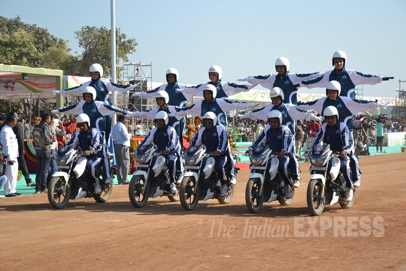 Republic day, Republic Day Celebration, Republic Day Parade, Republic Day Mumbai pics, Republic Day Mumbai Photos, Mumbai, francois hollande, Narendra Modi, Pranab Mukherjee, Republic day pics, republic Day Photos, Republic day 2016, republic day images, republic day images 2016, republic day Parade