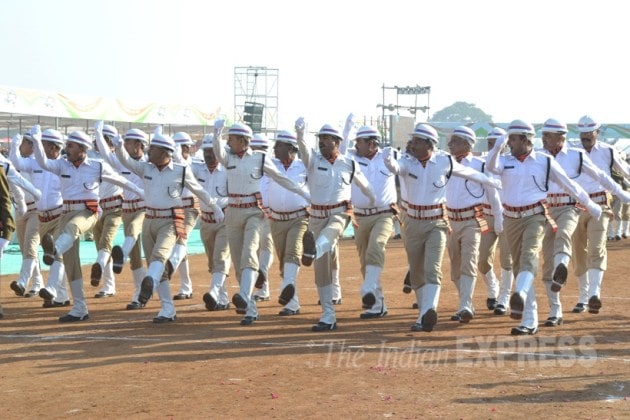 Republic day, Republic Day Celebration, Republic Day Parade, Republic Day Mumbai pics, Republic Day Mumbai Photos, Mumbai, francois hollande, Narendra Modi, Pranab Mukherjee, Republic day pics, republic Day Photos, Republic day 2016, republic day images, republic day images 2016, republic day Parade