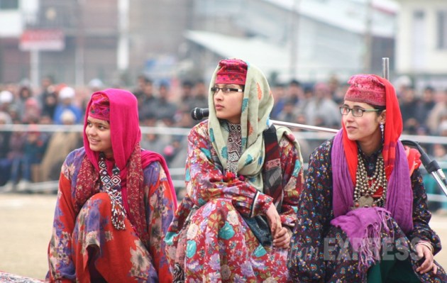 Republic day, Republic Day Celebration, Republic Day Parade, Republic Day Mumbai pics, Republic Day Mumbai Photos, Mumbai, francois hollande, Narendra Modi, Pranab Mukherjee, Republic day pics, republic Day Photos, Republic day 2016, republic day images, republic day images 2016, republic day Parade
