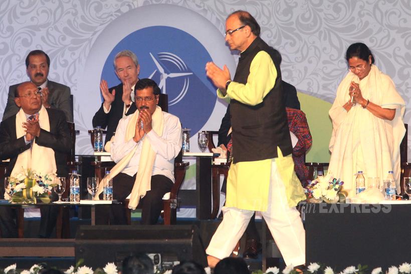 Arvind Kejriwal, Arun Jaitley, Arvind Kejriwal arun jaitley, Mamata Banerjee, Bengal Global Business Summit, Kejriwal Jaitley, Kejriwal Jaitley together, Kejirwal Jaitley Pics, Arvind Kejriwal Arun Jaitley photo, Bengal Global Summit Photos