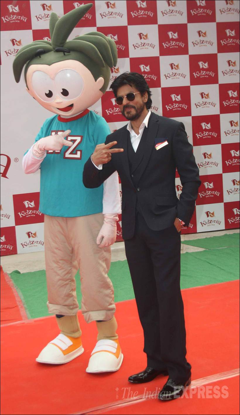 shah rukh khan, shah rukh khan movies, shah rukh khan kids, suhana, shah rukh khan suhana, aryan khan, shah rukh khan aryan khan, shah rukh khan news, shah rukh khan pics