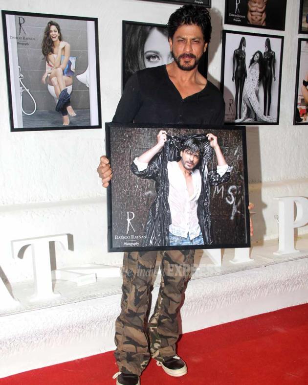 Shah Rukh Khan, SRK Dabboo calendar 2016,