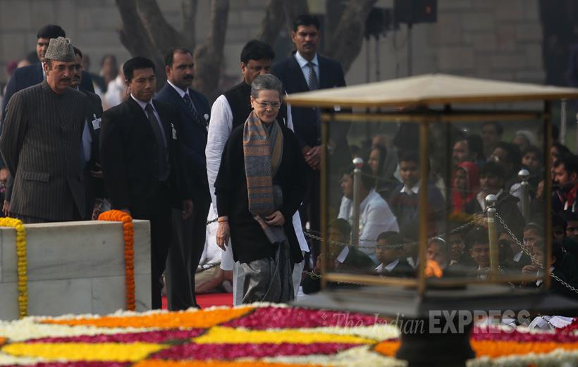 Mahatma Gandhi, Mahatma Gandhi Death Anniversary, Narendra Modi, Sonia Gandhi, Pranab Mukherjee, Hamid Ansari, Manmohan Singh, Sheila Dixit, Venkaih Naidu, Dalbir Singh, Arup Raha, Robin Dhowan, Mahatma Gandhi 68th Death Anniversary, Gandhi Death Anniversary Pics