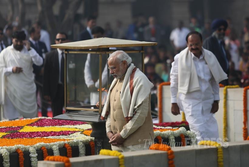 Mahatma Gandhi, Mahatma Gandhi Death Anniversary, Narendra Modi, Sonia Gandhi, Pranab Mukherjee, Hamid Ansari, Manmohan Singh, Sheila Dixit, Venkaih Naidu, Dalbir Singh, Arup Raha, Robin Dhowan, Mahatma Gandhi 68th Death Anniversary, Gandhi Death Anniversary Pics