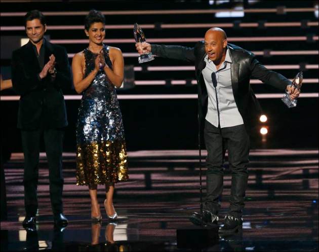 peoples choice awards, winners at people choice awards