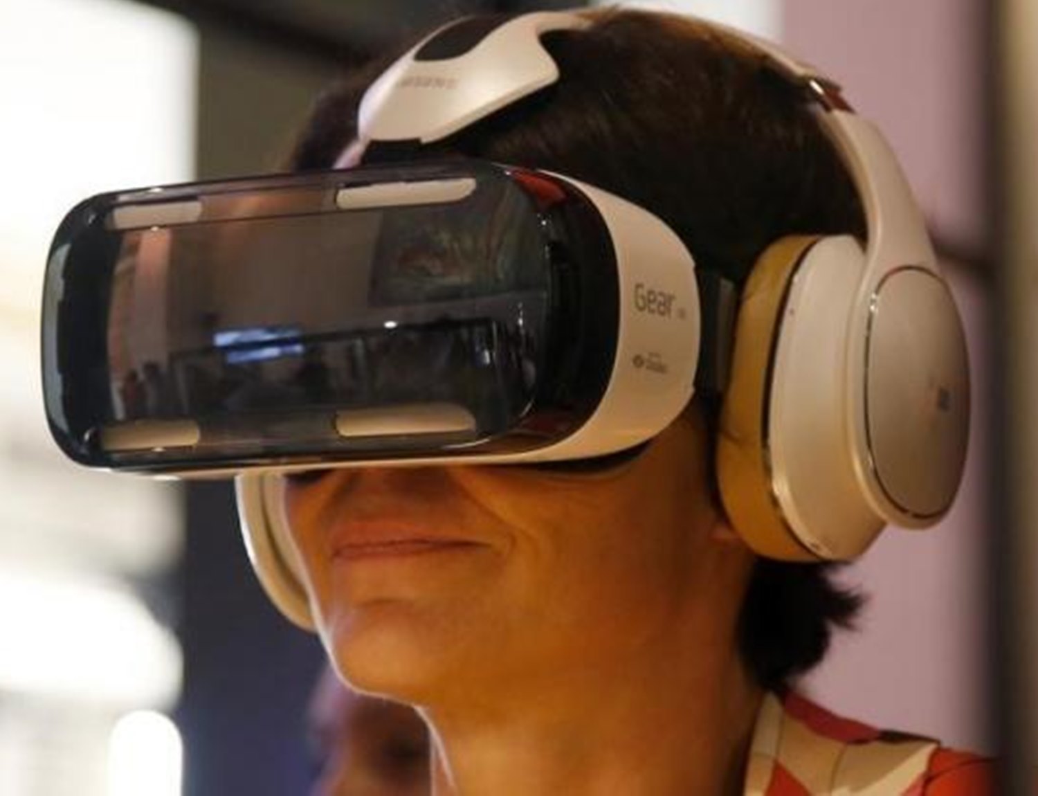 CES 2016 Virtual Reality to get big as HTC Sony Oculus take