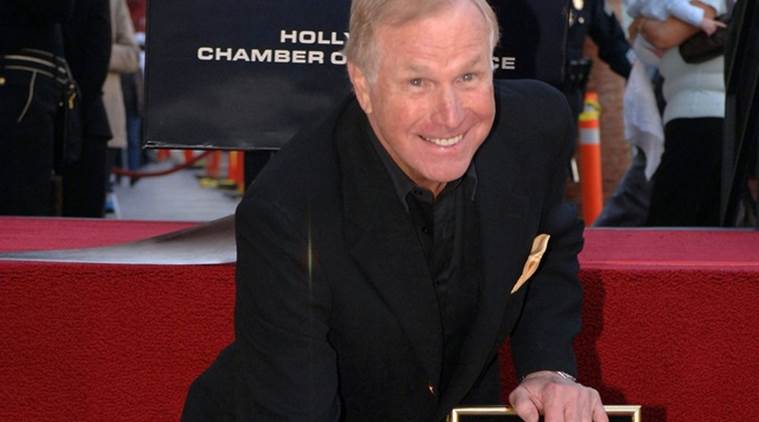 Wayne Rogers, Wayne Rogers death, Wayne Rogers died, Wayne Rogers news, Wayne Rogers works, mash, entertainment news