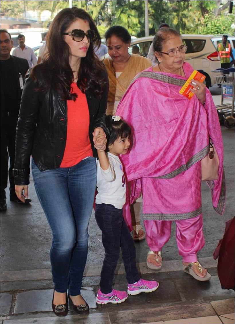 aishwarya rai bachchan, aishwarya rai, aishwarya, aishwarya aaradhya pics, aaradhya bachchan, aaradhya pics, aishwarya aaradhya pics, brindya rai pics, aishwarya mother, sarbjit, aishwarya in punjab