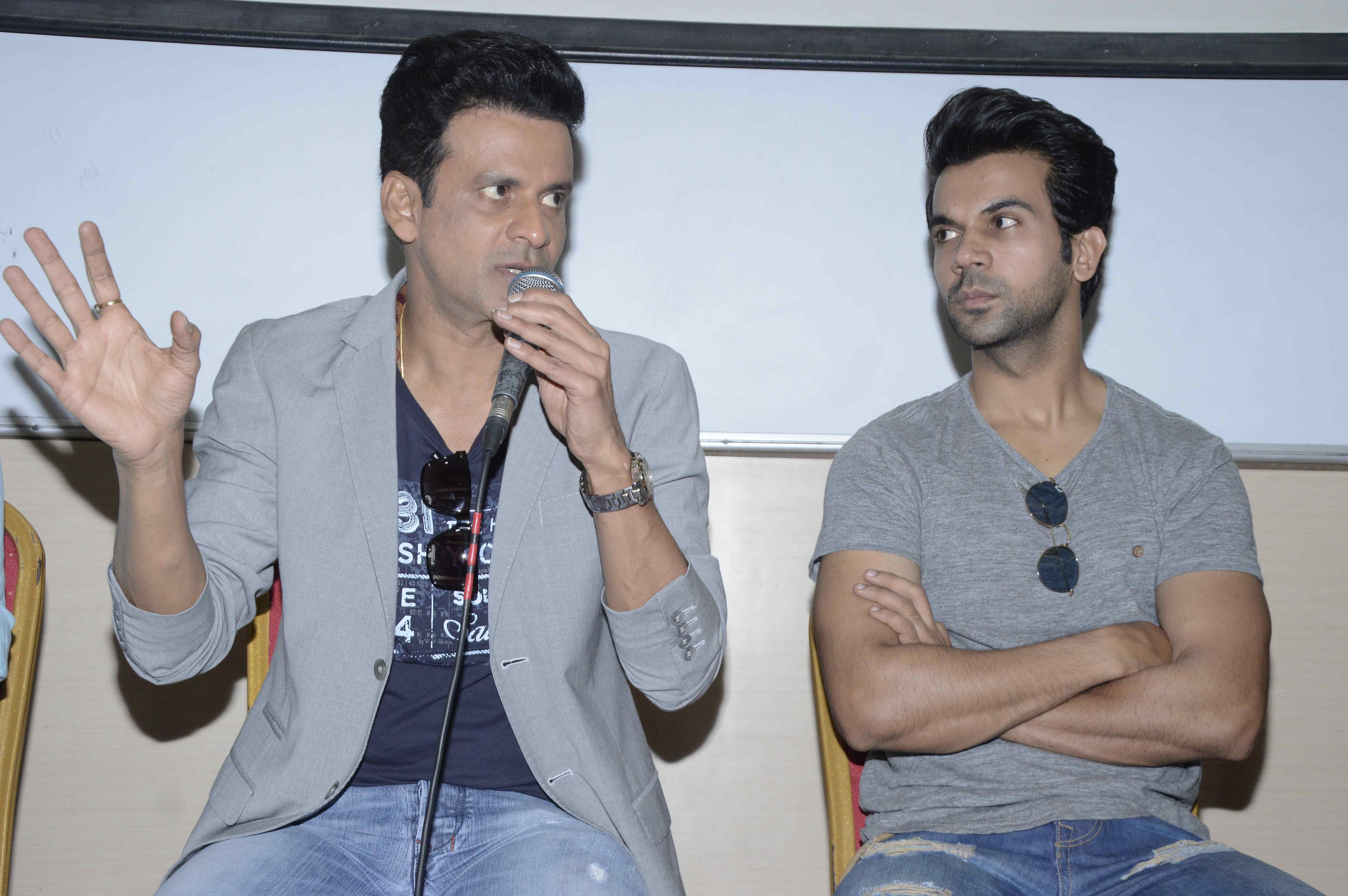 Manoj Bajpayee, Rajkummar Rao, Aligarh, Manoj Bajpayee Rajkummar Rao, Manoj Bajpayee Aligarh, Rajkummar Rao aligarh, Pooja Bedi, Hansal Mehta, Naseeruddin Shah, Aligarh Promotions, Manoj Bajpayee pics, Rajkummar Rao pics