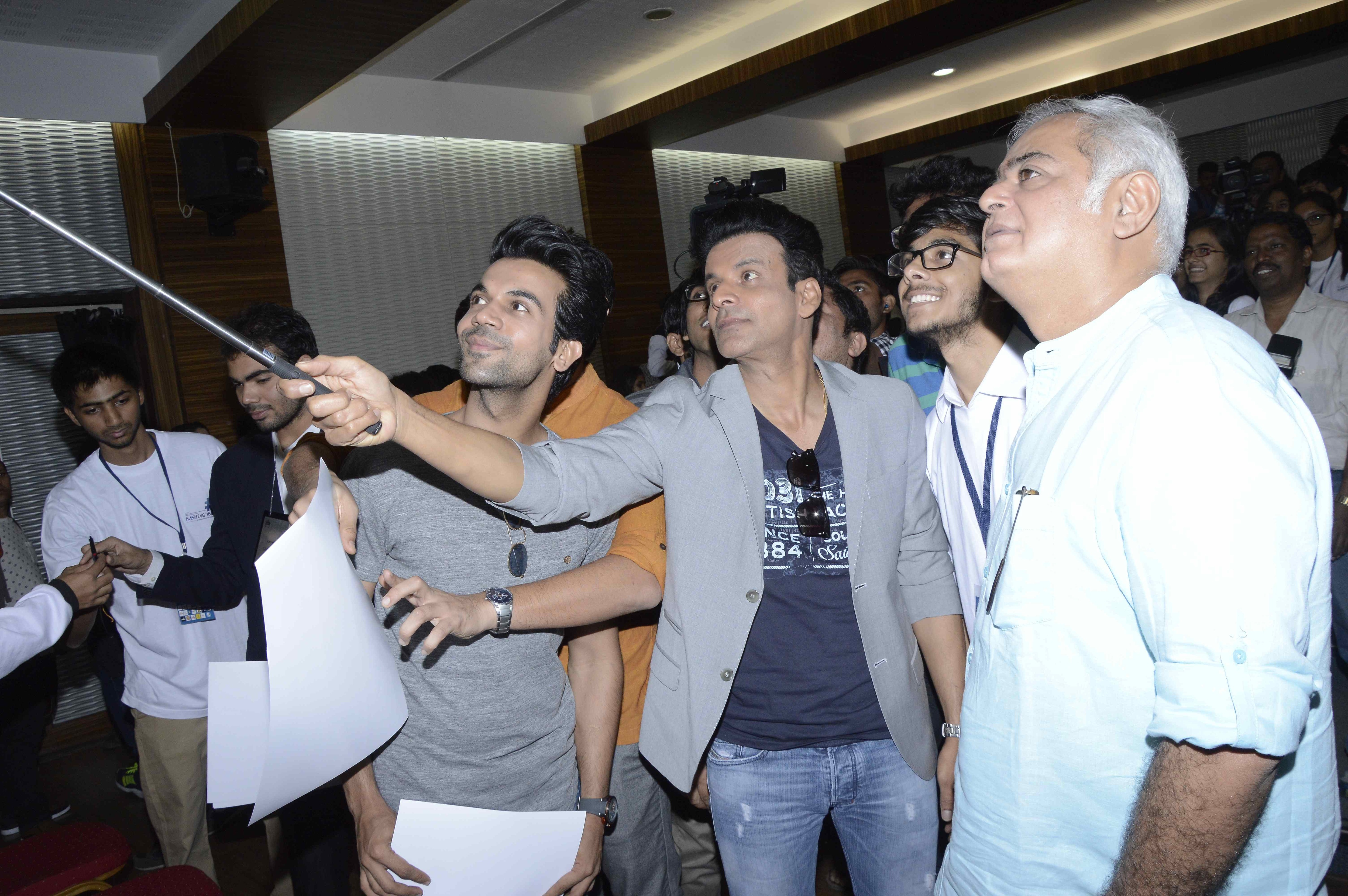Manoj Bajpayee, Rajkummar Rao, Aligarh, Manoj Bajpayee Rajkummar Rao, Manoj Bajpayee Aligarh, Rajkummar Rao aligarh, Pooja Bedi, Hansal Mehta, Naseeruddin Shah, Aligarh Promotions, Manoj Bajpayee pics, Rajkummar Rao pics