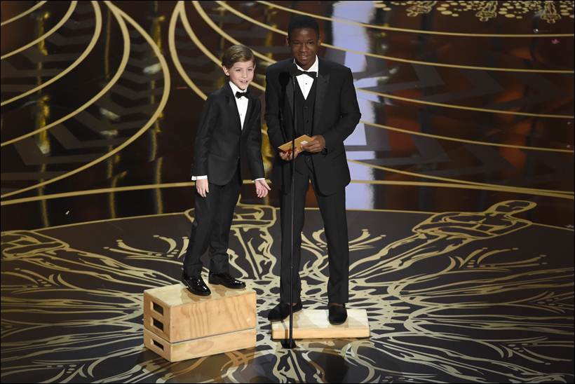 oscars, oscar awards 2016, priyanka chopra, oscar awards presenters, chadwik boseman, chris evans