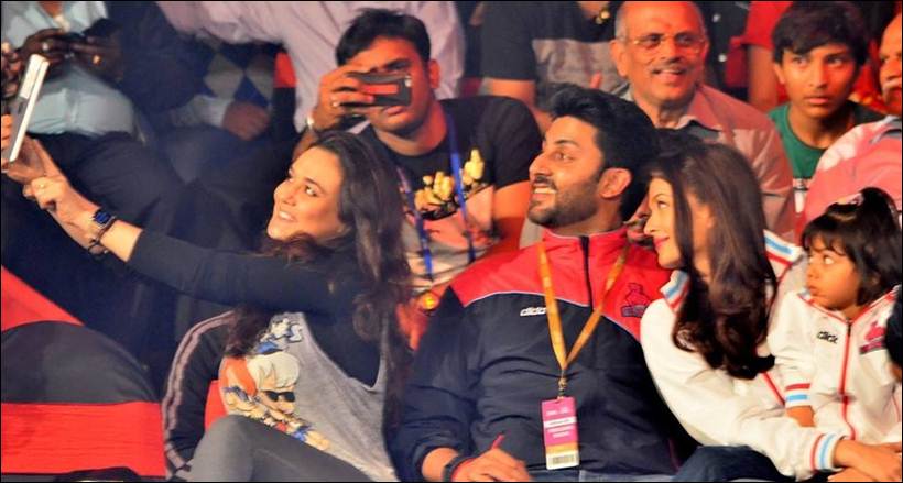 aishwarya rai bachchan, abhishek bachchan, aaradhya, aaradhya bachchan, pro kabaddi league, kabaddi match, jaipur pink panthers, aishwarya, aishwarya rai pics, abhishek pics, aishwarya abhishek pics, aaradhya pics, entertainment