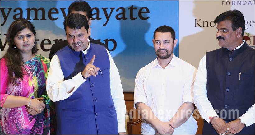 Aamir Khan, Devendra Fadnavis, Satyamev Jayate, Satyamev Jayate Water Cup, Aamir Khan Devendra Fadnavis, Maharashtra Chief Minister Devendra Fadnavis, Aamir Khan Pics, Aamir Khan Photos