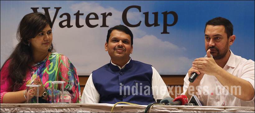 Aamir Khan, Devendra Fadnavis, Satyamev Jayate, Satyamev Jayate Water Cup, Aamir Khan Devendra Fadnavis, Maharashtra Chief Minister Devendra Fadnavis, Aamir Khan Pics, Aamir Khan Photos