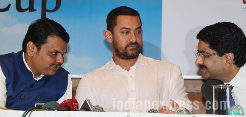 Aamir Khan, Devendra Fadnavis, Satyamev Jayate, Satyamev Jayate Water Cup, Aamir Khan Devendra Fadnavis, Maharashtra Chief Minister Devendra Fadnavis, Aamir Khan Pics, Aamir Khan Photos