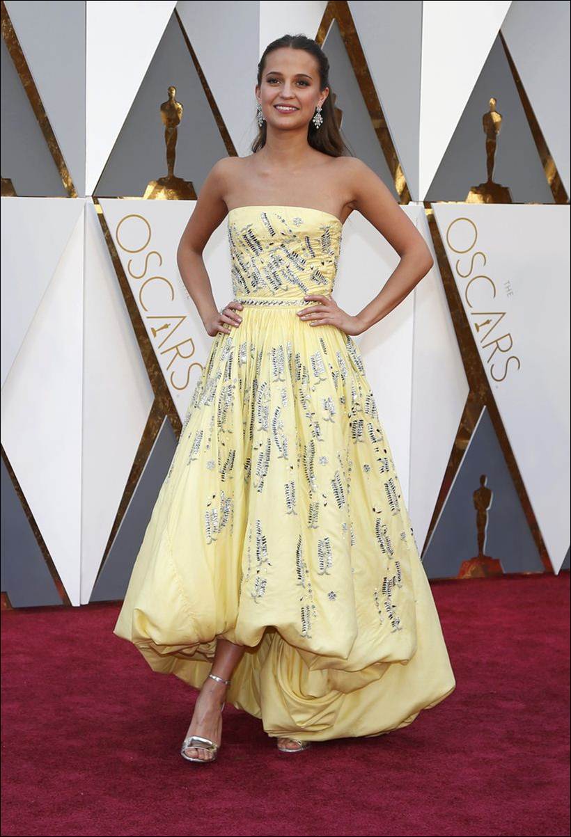 oscars 2016, oscars, oscar awards, oscars red carpet, oscar awards red carpet, oscars 2016 red carpet, brie larson, sofia vergara, eddie redmayne, oscars pics, the academy pics, oscars red carpet pics, entertainment