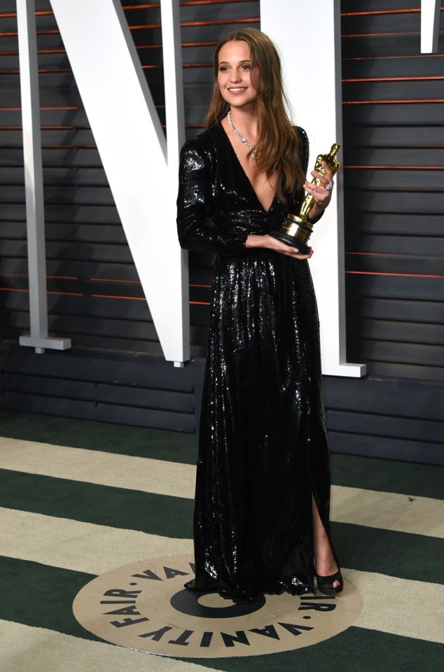 Oscars, Oscars 2016, Oscars vanity fair party, Leonardo DiCaprio, Jennifer Lawrence, Brie Larson, Alicia Vikander, Vanity Fair, Vanity Fair photos, Vanity Fair Oscar Party photos, Jessica Alba, Jennifer Lawrence, Emma Roberts, entertainment photos