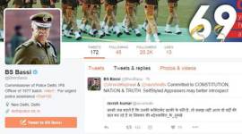 Bassi, BS Bassi, bassi twitter, Delhi police chief, delhi police, delhi police commissioner, JNU, JNU row, delhi police twitter, ravish kumar, arvind kejriwal