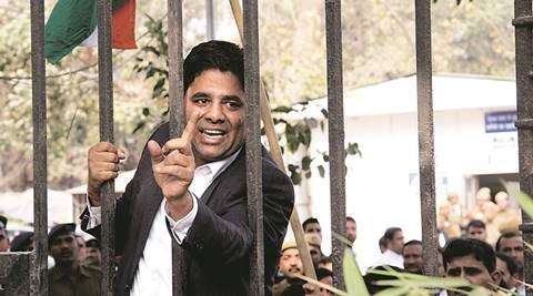 JNU row, patiala house court violence, lawyers get support, kanhaiya kumar, Vikram Singh Chauhan, Vikram Singh Chauhan facebook, kanhaiya kumar arrest, kanhaiya kumar in tihar jail, anti national, afzal guru, indian express news, india news