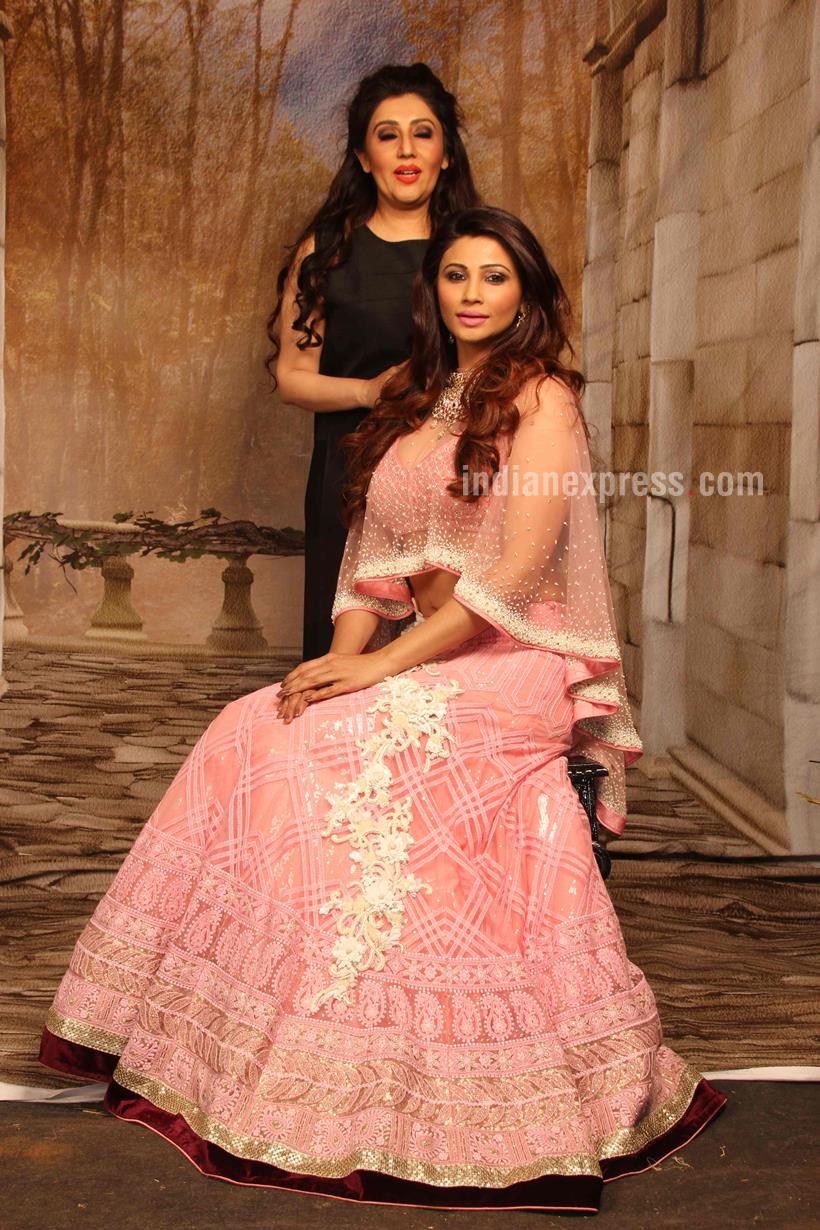 Ameesha Patel, Shriya Saran, Daisy Shah, Hema Malini, Esha Deol, Bharat Takhtani, Archana Kochar, Swarovski Gemstones National Jewellery Awards 2015-16, Swarovski Gemstones National Jewellery Awards, entertainment news
