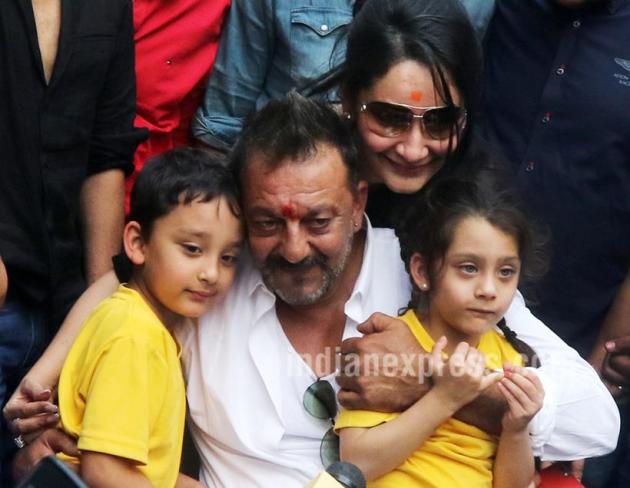 Sanjay Dutt, Sanjay Dutt photos, Sanjay Dutt release, Sanjay Dutt release photos, Sanjay Dutt kids, Sanjay Dutt kids photos, Sanjay Dutt family, Sanjay Dutt terrorist, Sanjay Dutt photos, Sanjay Dutt Iqra, Shahraan, Sanjay Dutt Shahraan, Iqra , Shahraan, Maanyata, Sanjay Dutt Maanyata Photos